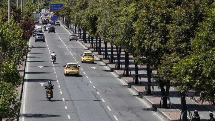 Pico y placa en Bogotá y Medellín hoy, 1 de octubre: restricción, horarios y excepciones