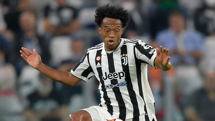 Juan Guillermo Cuadrado tendrá que unirse a Juventus después de la fecha FIFA para que Allegri pueda disponer de él el fin de semana ante Roma.