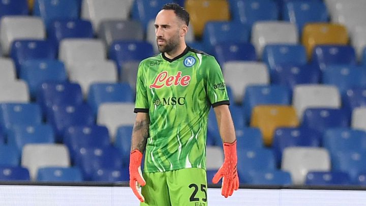 Massimiliano Esposito, exjugador del Napoli de Italia, habló sobre el buen momento del equipo y manifestó que Ospina está mejor preparado que Meret.