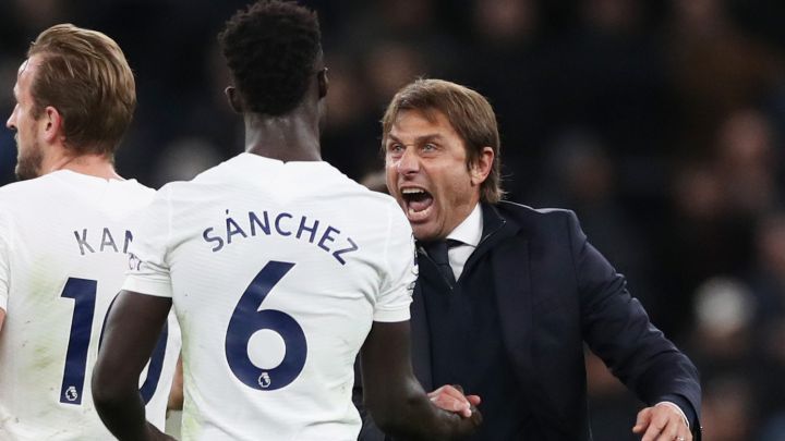 Davinson Sánchez tuvo un mal partido con el Tottenham ante Mura por la Conference League. El colombiano de 25 años fue cuestionado por su rendimiento.