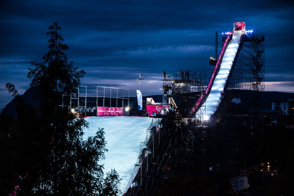 Henrik Harlaut se lleva el Big Air de Annecy