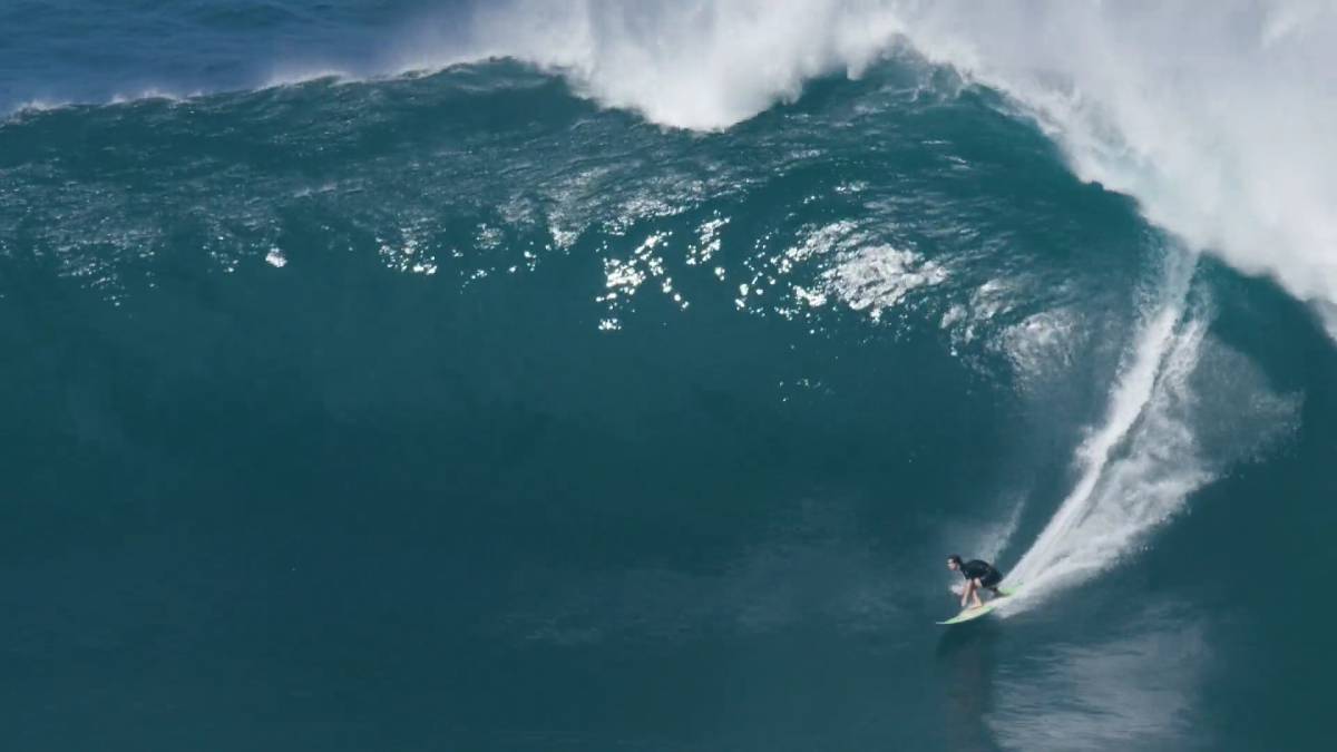 Brad Domke celebra sus 28 con un vídeo épico de skim y surf