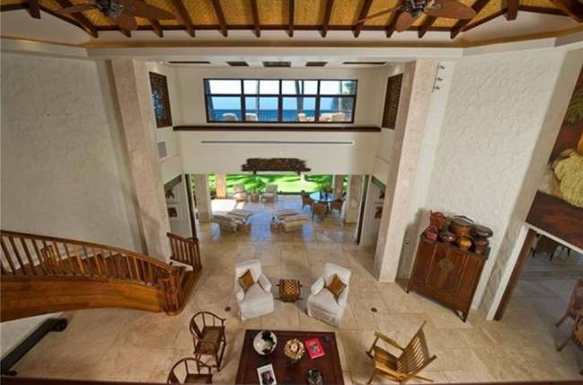Hall salón mansión Kelly Slater North Shore