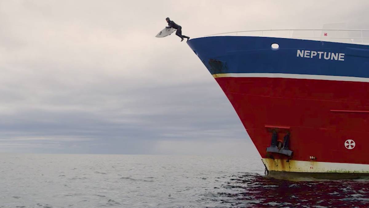 Aritz Aranburu saltando del barco Neptune en Noruega, en #GoAritz