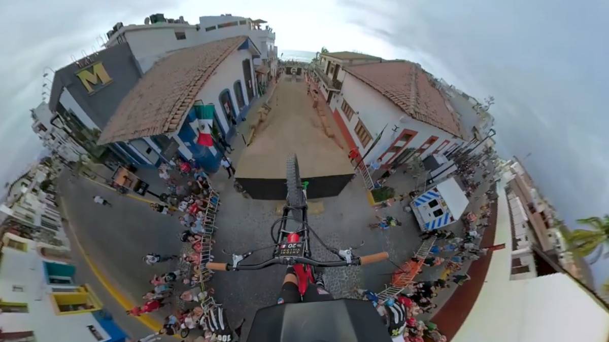 Down Puerto Vallarta Antoni Villoni video
