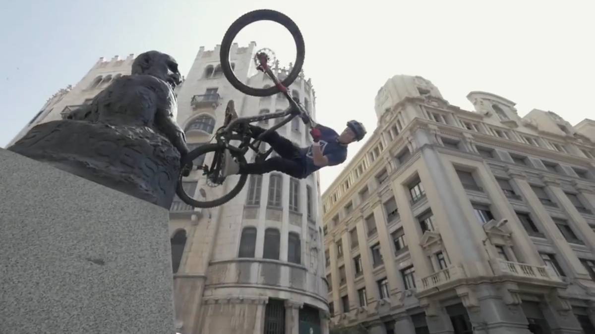 kirt voreis mountain bike mtb barcelona street riding via laietana