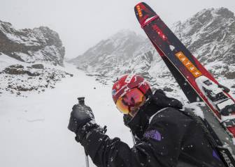 Afilando los esquís en las estrechas canales andinas