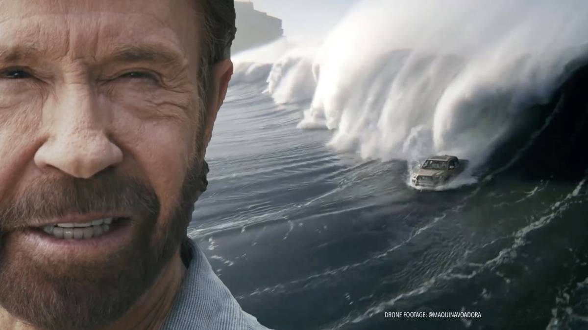 Chuck Norris, Toyota Tacoma, Surf Nazaré anuncio