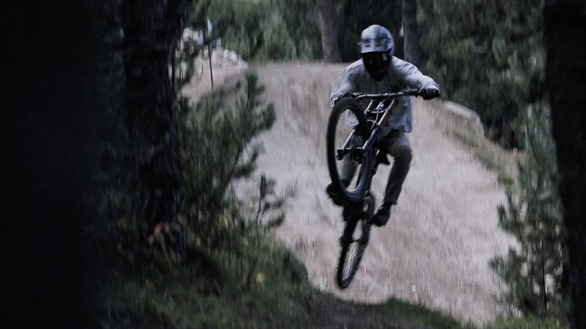 Carlos Langelaan, MTB DH Vídeo Héctor Saura Les Angles Bikepark