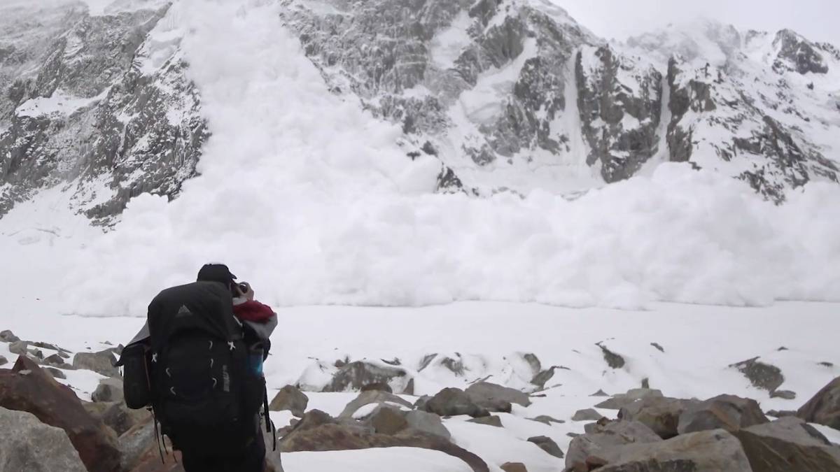 avalancha karakorum grabada marta breto tato roses pakistan nieve fotografos naturaleza
