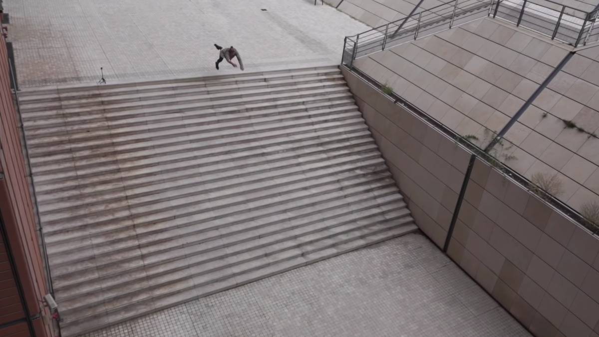 Dominic Di Tommaso, 25 escaleras Lyon parkour salto lesión