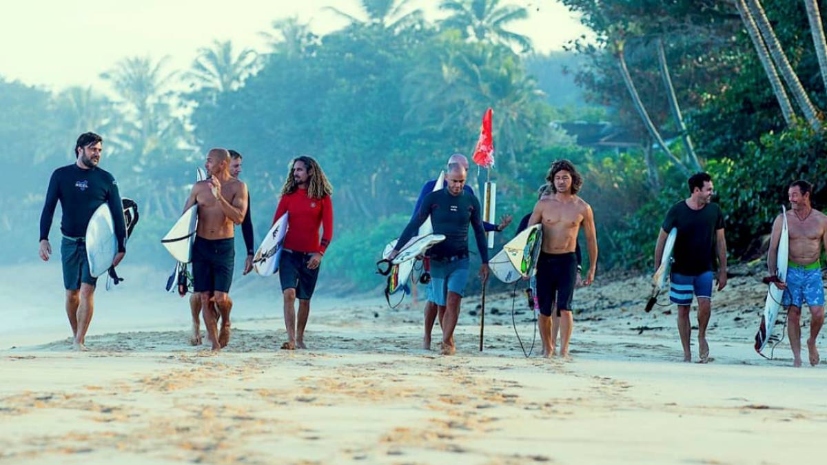 Momentum Generation Surf Tráiler película kelly slater rob machado