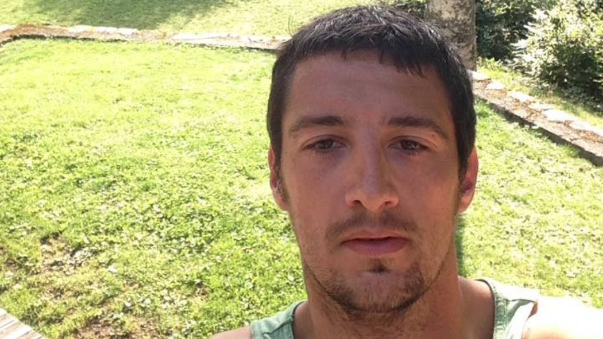 Marc Sutton ciclista muerto cazador francia violacion maltrato Lac de Montriond