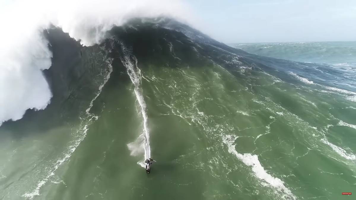 surf nazare portugal praia norte ola mas grande mundo swell