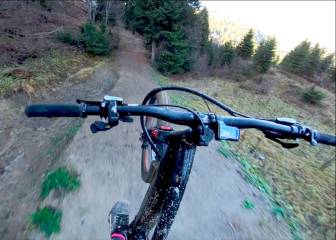 Así se destroza un bikepark con una bici eléctrica