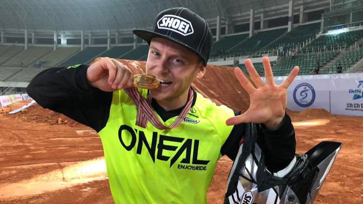 maikel melero night of the jumps shenzhen china campeonato mundo fmx campeon fim