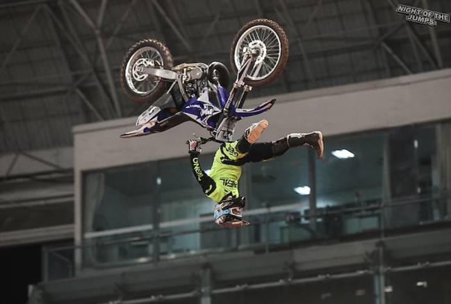 maikel melero backflip piloto español fmx pentacampeon mundo china