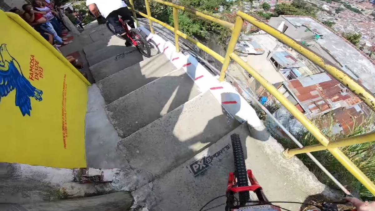 Downhill Challenge Medellín MTB Sam Pilgrim POV circuito mas largo descenso urbano mundo mtb mountain bike