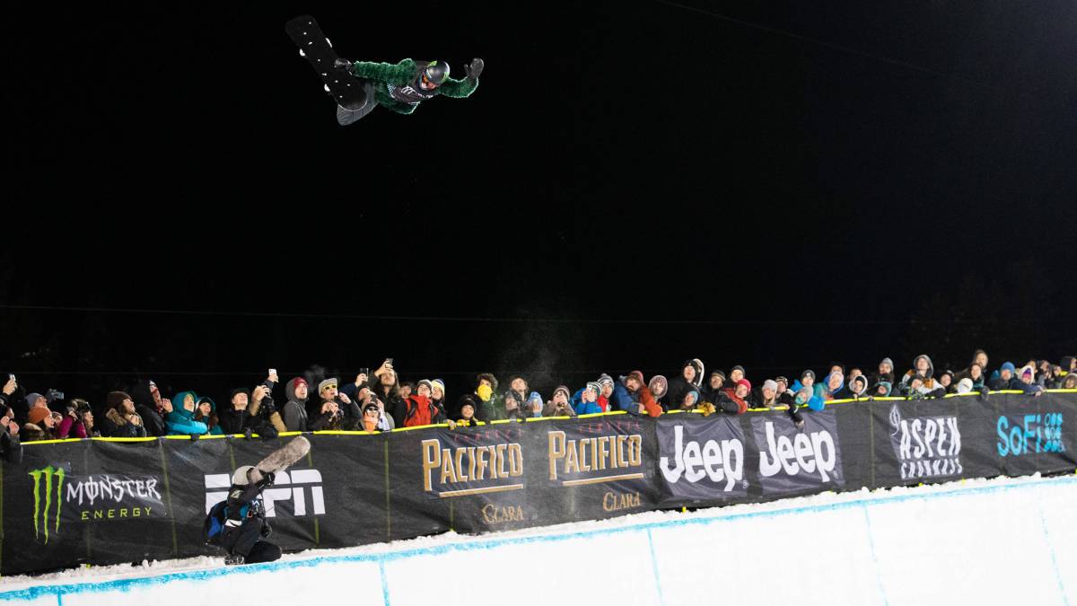 Iouri Podladchikov 'I-Pod' durante los X Games Aspen 2019 Snowboard Halfpipe