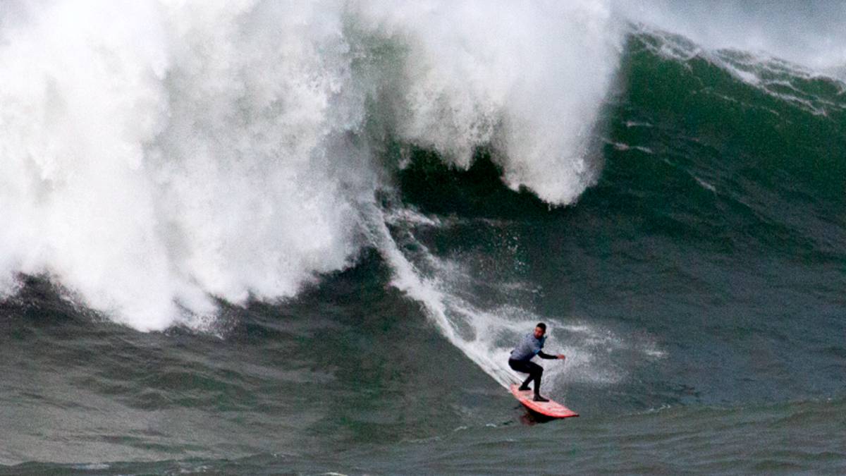 juan fernandez campeon surf la vaca gigante by oakley 2019 campeonato españa olas grandes santander cueto cantabria