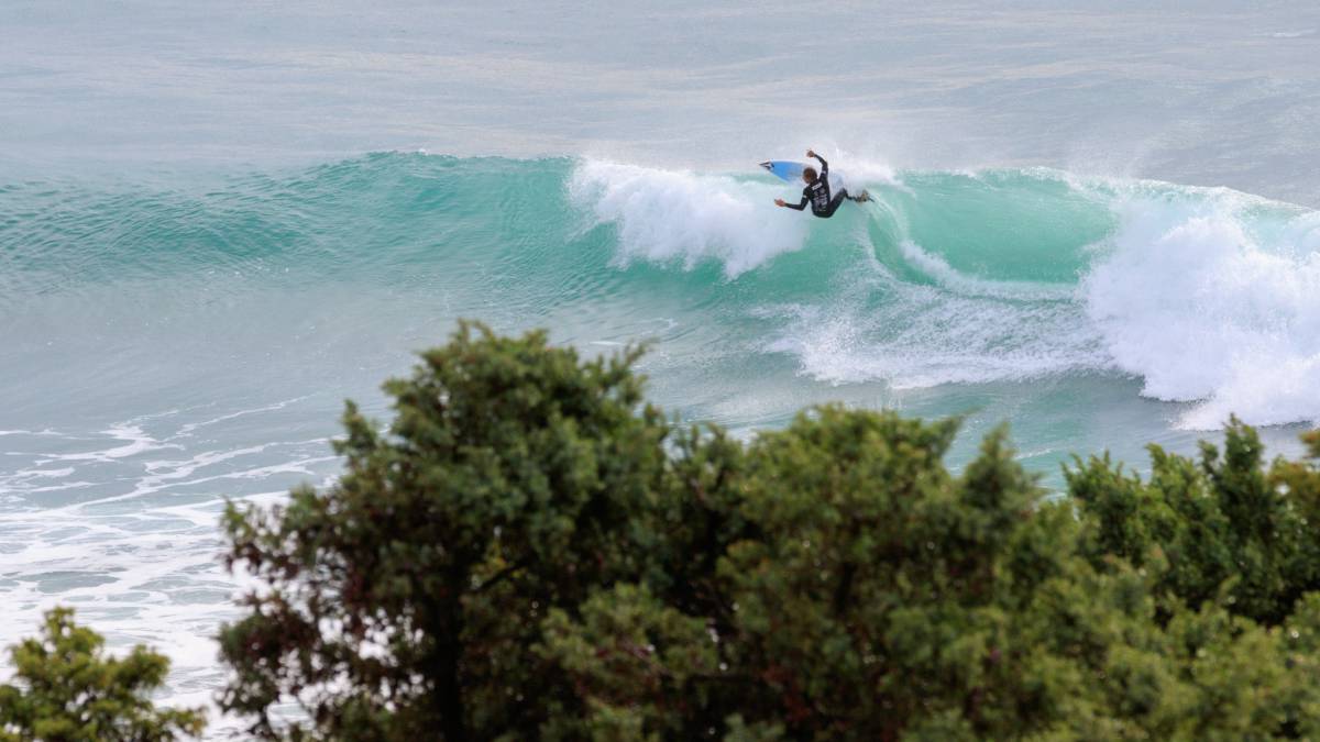 open surf la yerbabuena barbate liga iberdrola fesurfing yael peña