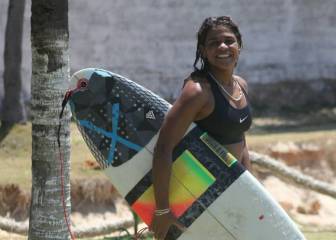 Lightning strike at sea kills regional Brazilian surf champion