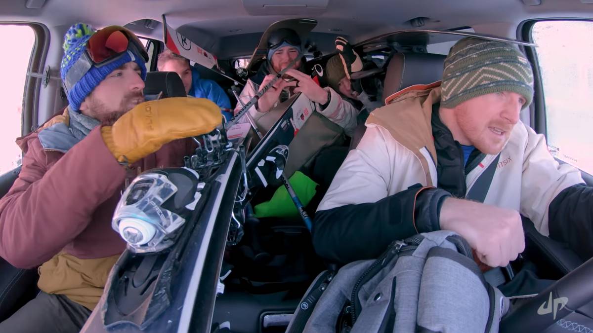 tipos snowboarders esquiadores esquí snowboard nieve video viral dude perfect youtube chicos dentro coche equipado abarrotado lleno
