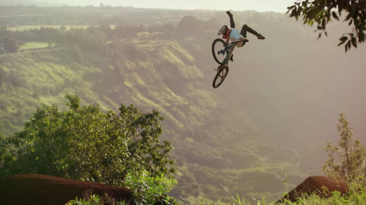 mtb nueva pelicula anthill films return to earth