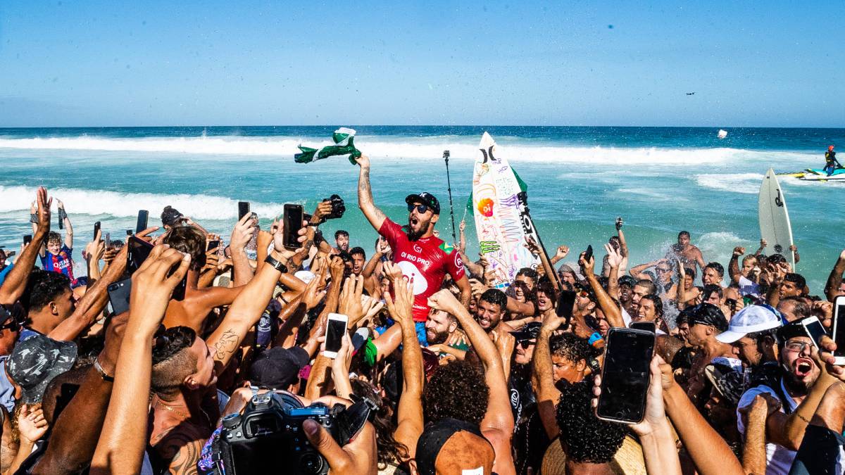 Oi Rio Pro: victorias de Filipe Toledo y Sally Fitzgibbons con un John John Florence lesionado
