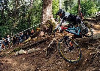 Laurie Greenland y Marine Cabirou imponen su ley entre agua y barro en Val di Sole