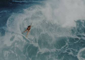 Así surfea Alana Blanchard en la paradisíaca costa de Kauai