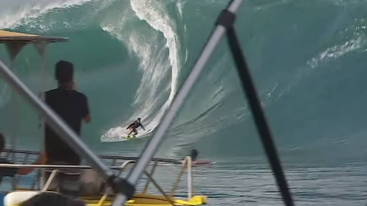 Olas \'demasiado\' grandes y victoria de Kauli Vaast en los trials del Tahiti Pro Teahupoo