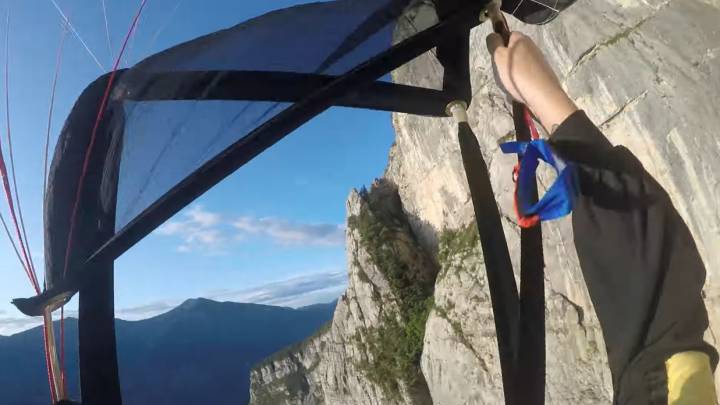 Un saltador BASE graba cómo se estrella contra la montaña y vive para contarlo