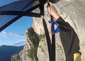 Un saltador BASE graba cómo se estrella contra la montaña y vive para contarlo