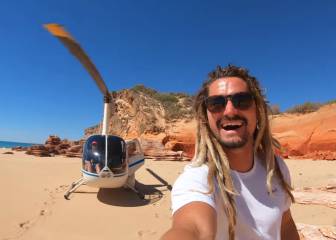 El skimboarder Austin Keen recorre el oeste de Australia con su tabla y un helicóptero
