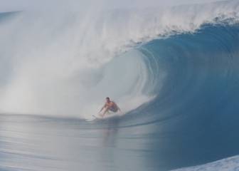 Ryan Moss capta toda la magia del surf en un clip con las mejores olas de Teahupo’o