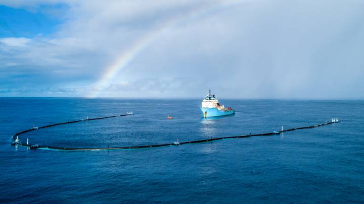 The Ocean Cleanup System 001/B macrosistema recogida plasticos