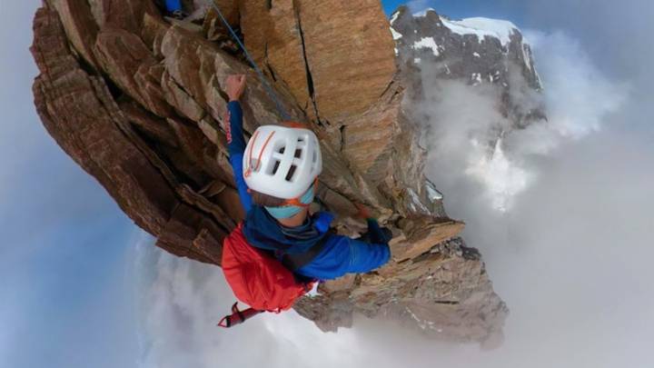 Espectacular visión de 360º de la escalada en uno de los macizos más alto de los Alpes