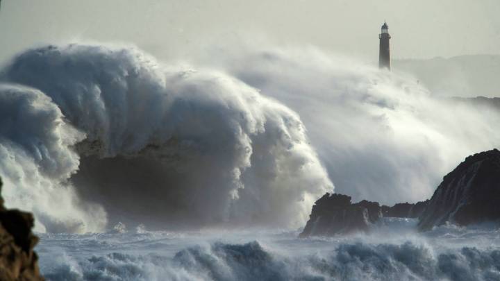 Imágenes de la borrasca Amelie en Galicia, Cantabria y el País Vasco