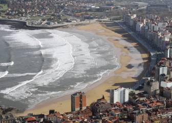 Detienen a un surfista en Gijón por intentar atropellar a la Policía portuaria