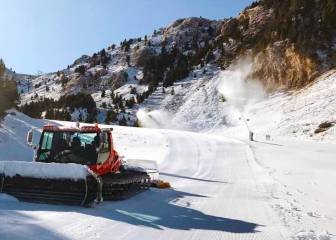 Las estaciones del Pirineo adelantan su apertura gracias a las últimas nevadas