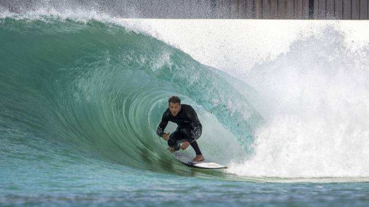 Los australianos ya surfean las olas vascas modulables que rompen en Melbourne