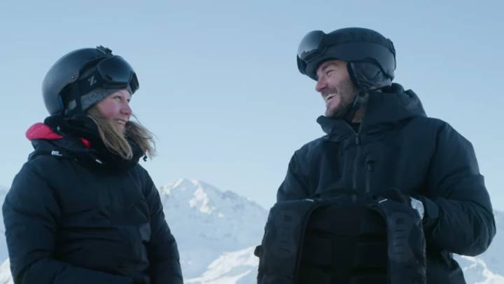 David Beckham sorprende con un increíble ascenso y descenso en splitboard