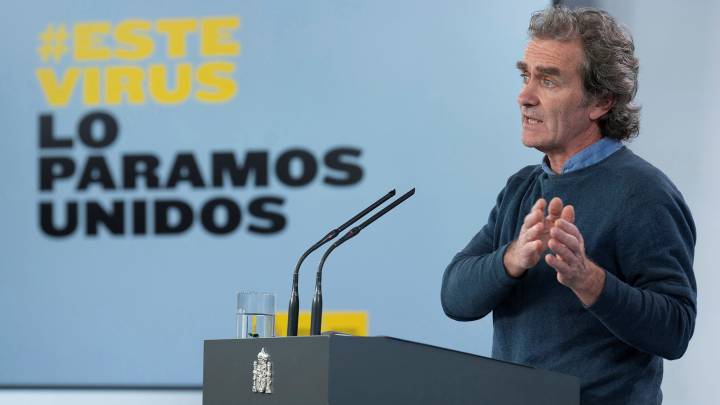Fernando Simón: "Echo de menos coger una mochila y escaparme a escalar una pared"