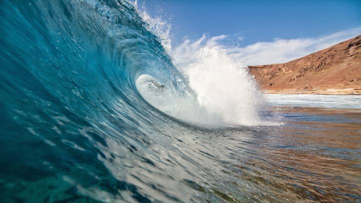 Las olas de Lanzarote serán patrimonio natural y de interés deportivo