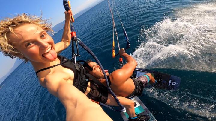 Jerome Cloetens en un paraíso de Grecia con amigos, viento y sin coronavirus