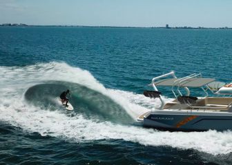 Inventan un barco que genera olas con tubo en aguas tranquilas