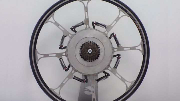 Super Wheel: asegura haber inventado una rueda revolucionaria