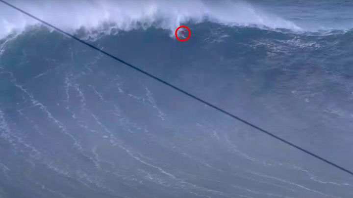 ¿Las últimas olas gigantes de la temporada en Nazaré?