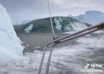 El vídeo de acción del día: la increíble ola generada por un iceberg